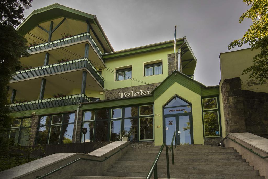 Hostel Teleki Sovata Exterior foto